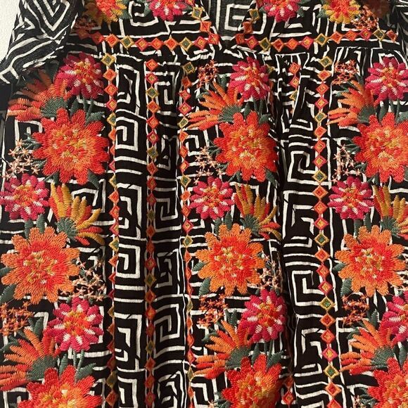 DressāembroideredĀ midiāsizeāSāorangeāblackāprint - Picture 2 of 7